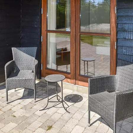 Nice In W/ Wifi And 4 Bedrooms Blokhus