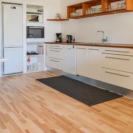 Nice In W/ Wifi And 4 Bedrooms