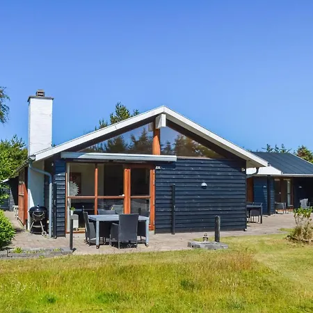 Nice In W/ Wifi And 4 Bedrooms
